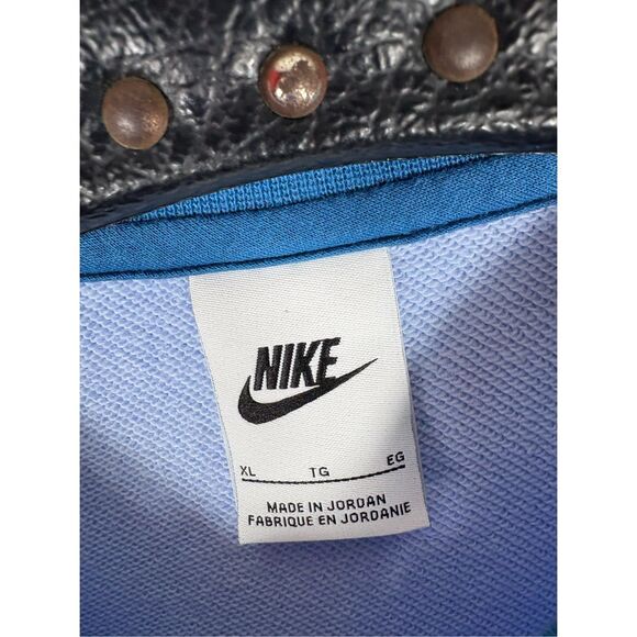 Nike Blue Tie Dye Paint Splotch Design Crewneck Sweatshirt woman’s Size XL - Picture 4 of 4